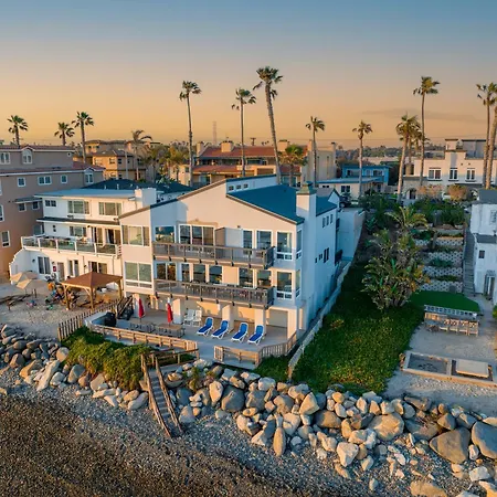 Oceanfront Family Getaway - Bbq - Oceanfront Seating Villa